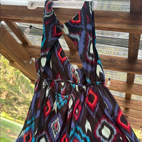 Roxy Medium Sun Dress Mini w/Back Cutouts Colorful Tribal or Geometric Print - Picture 5 of 14